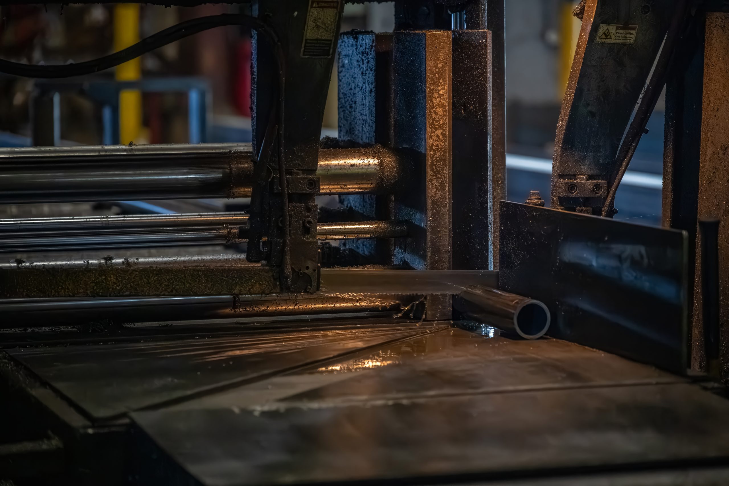 Saw cutting steel pipe
